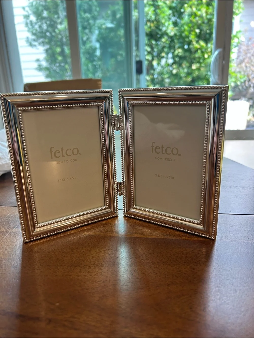 Fetco Beaded Double Hinged Folding Picture Frame for two 3.5x5 photos. Like new.